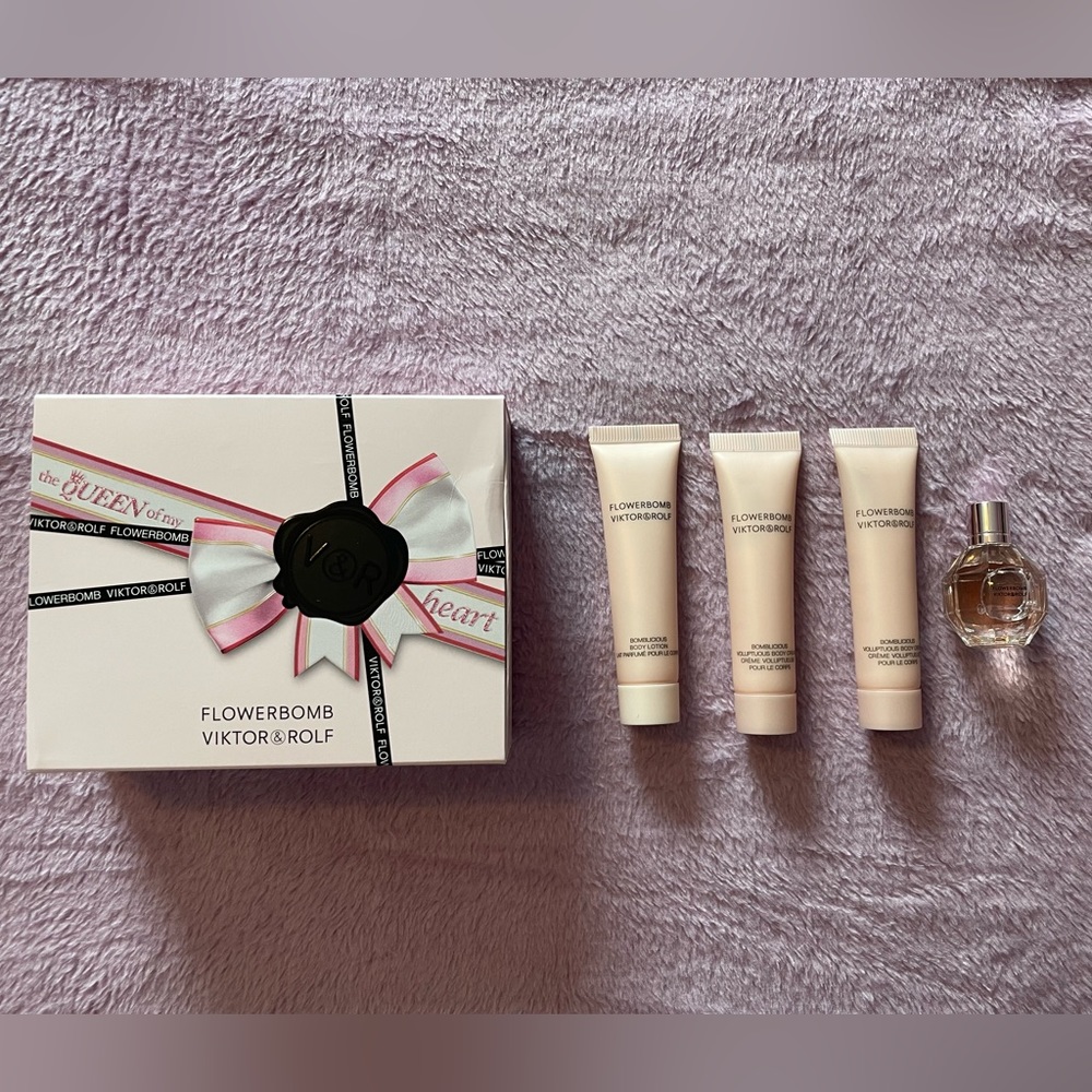 Viktor & Rolf 4-piece Set